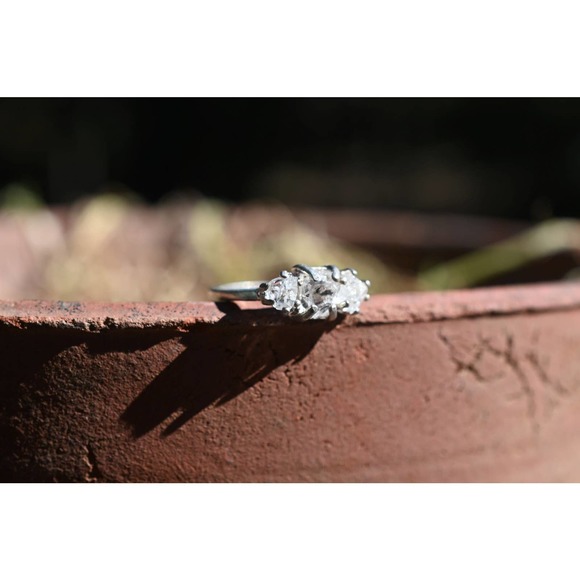 Engagement rings, raw diamond ring, raw stone ring, alternative engageme… - Picture 2 of 7